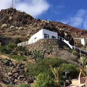 casa-puerto-de-la-estaca.in-canary-islands.com/