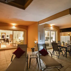 aloha-hill-club-lluxury-5-star-golf-resort-near-puerto.1costadelsol.com/